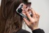 CELL F-PROTECT Mirage tok, amely kompatibilis a MagSafe technológiával az IPHONE 14 Plus készülékkel, bloom bush változatban