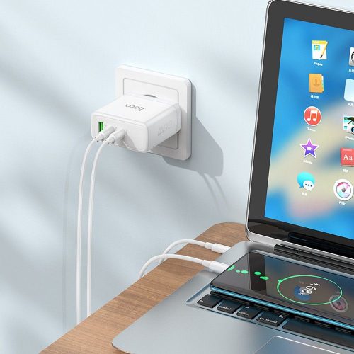 HOCO falitöltő 2 x Type C + USB A QC PD 65W GaN N30 fehér